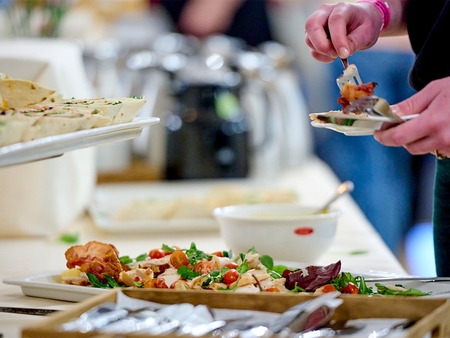 Aftenmøde m. forplejning